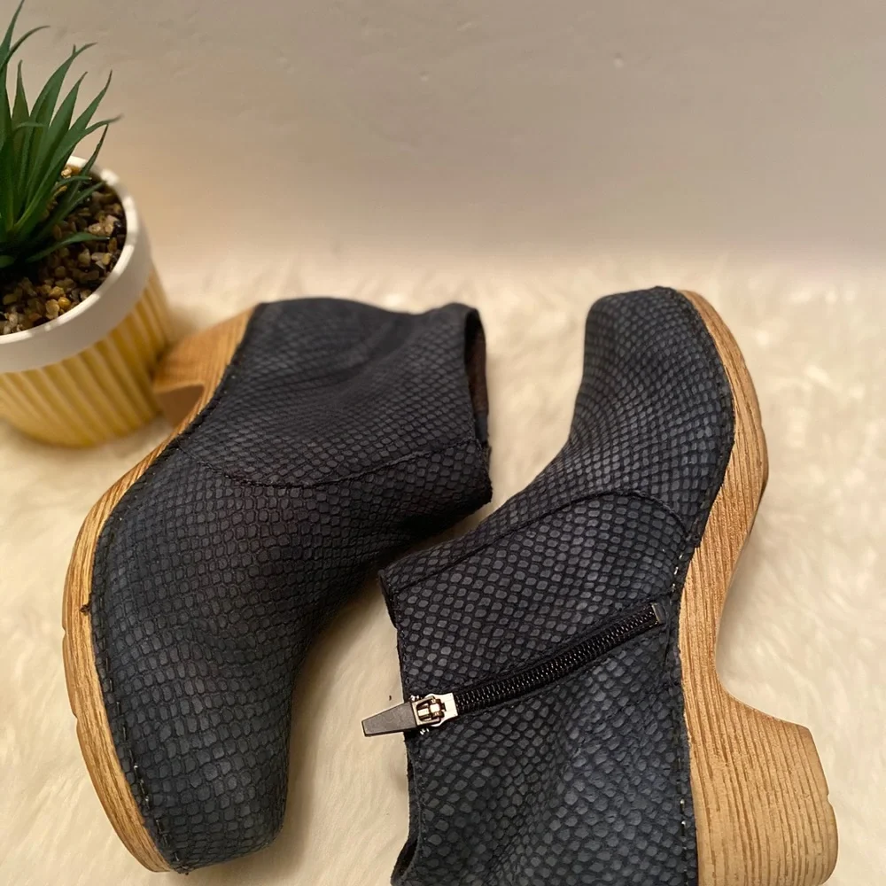 Dansko stylish ankle